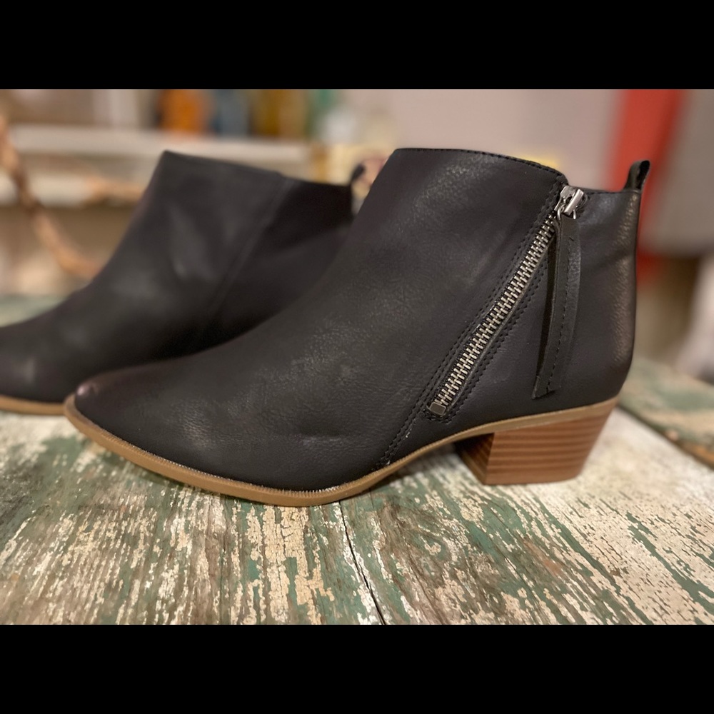 Circus by Sam Edelman Hazel Ankle Booties - Picture 5 of 9